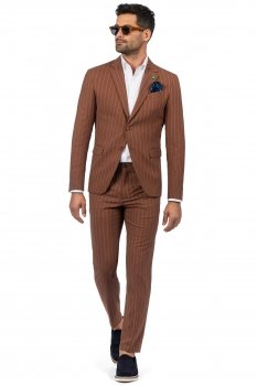 Slim body brown stripe suit