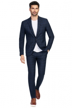 Slim body navy carouri suit